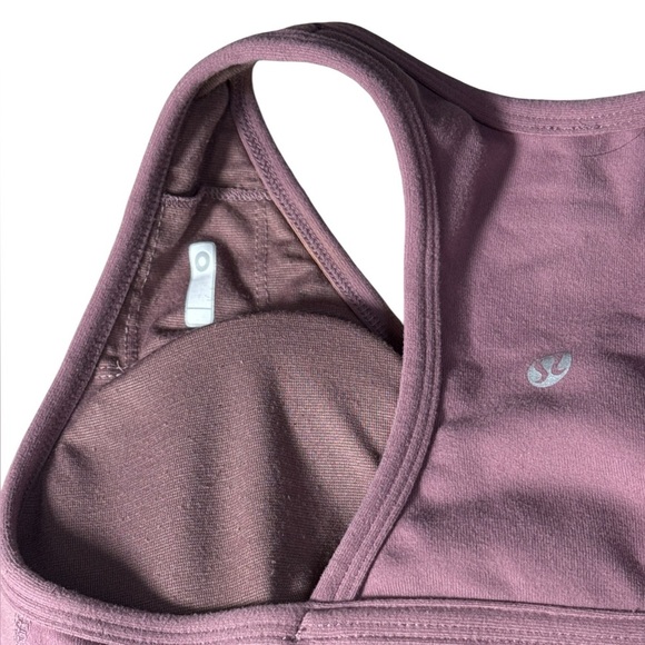 Women's LuluLemon Deep Breath Razor Back Tank Active Lavender Shelf Bra Sz 2 - Picture 10 of 15